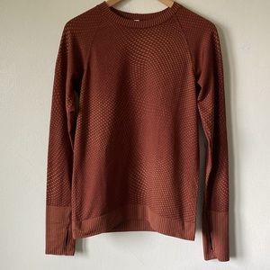 For @whaletale83: Lululemon Rest Less Pullover
Grid Warp Date Brown / Desert Sun